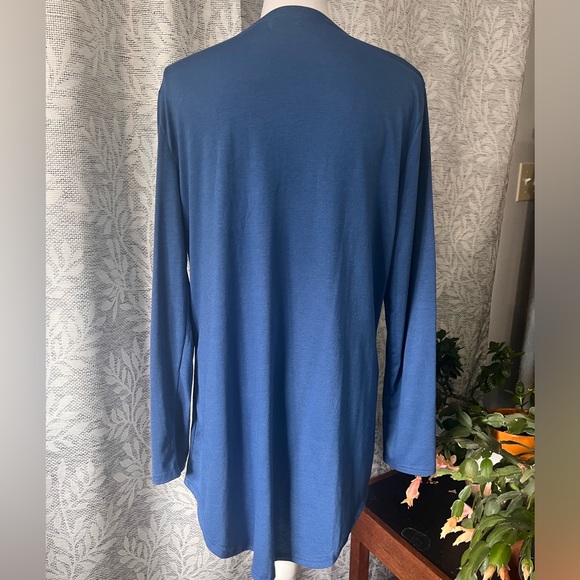 Town Cat Cardigan Womens Large Blue
Open Lightweight with Pockets - Picture 3 of 5